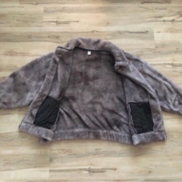 Old Navy Fuzzy Grey Full Zip Jacket - Picture 4 of 9